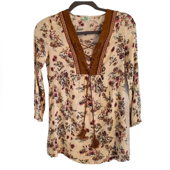 Altar'd State Tops - Altar’d State Western Top